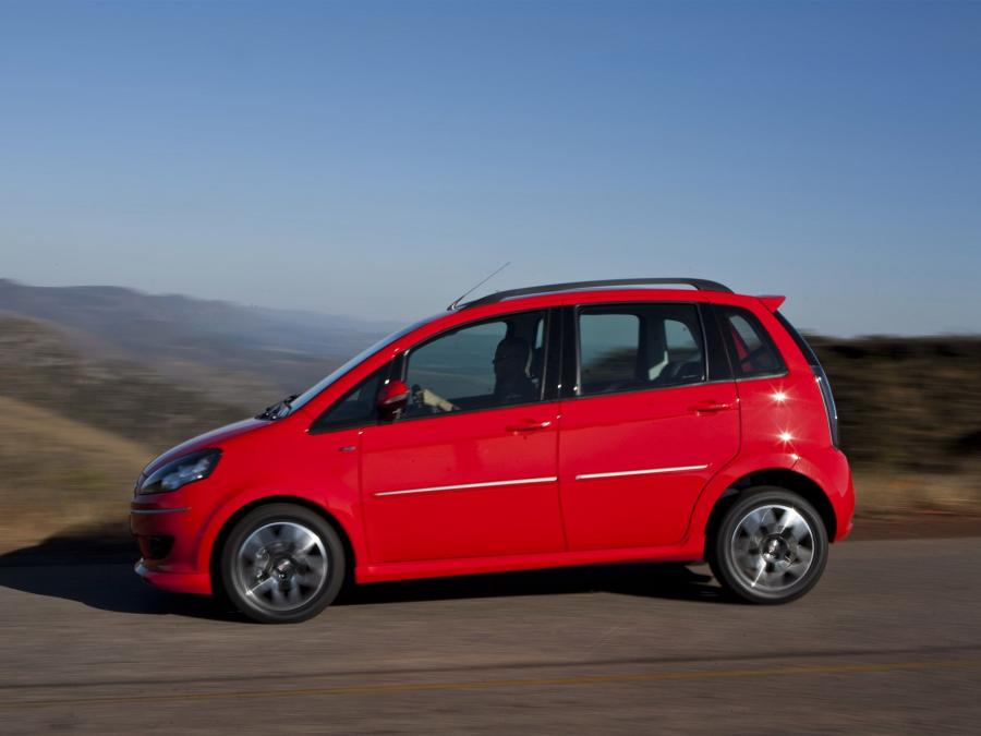  Fiat Idea Sporting 2010 года  (фото 22 из 38)